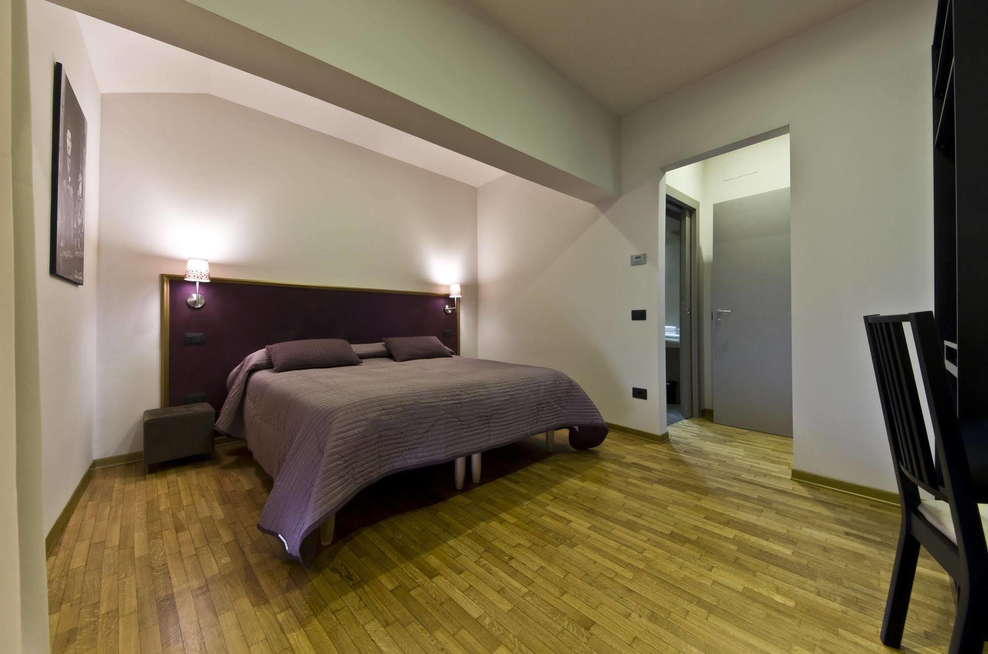 Siena Gallery - Rooms Only Екстер'єр фото