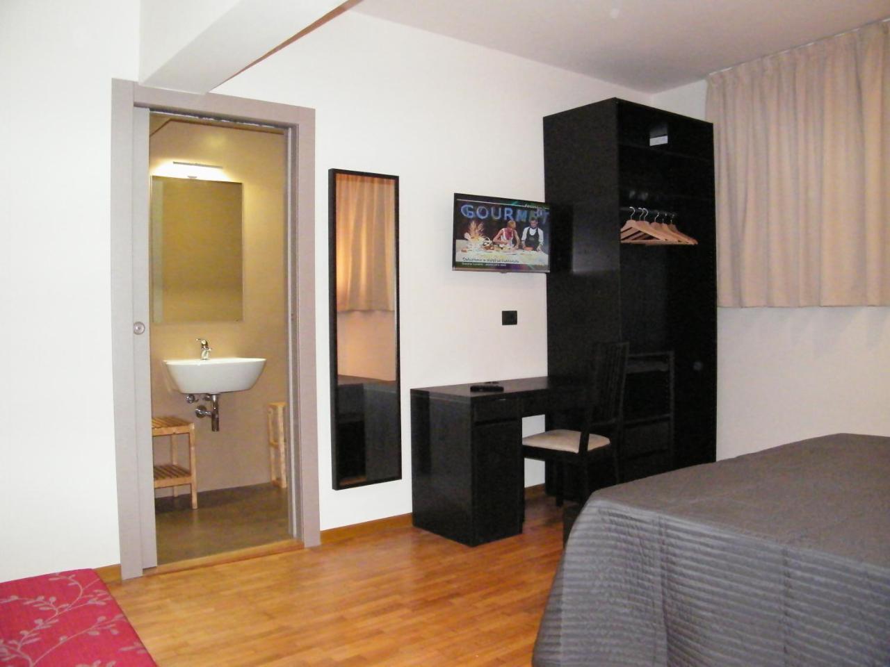 Siena Gallery - Rooms Only Екстер'єр фото